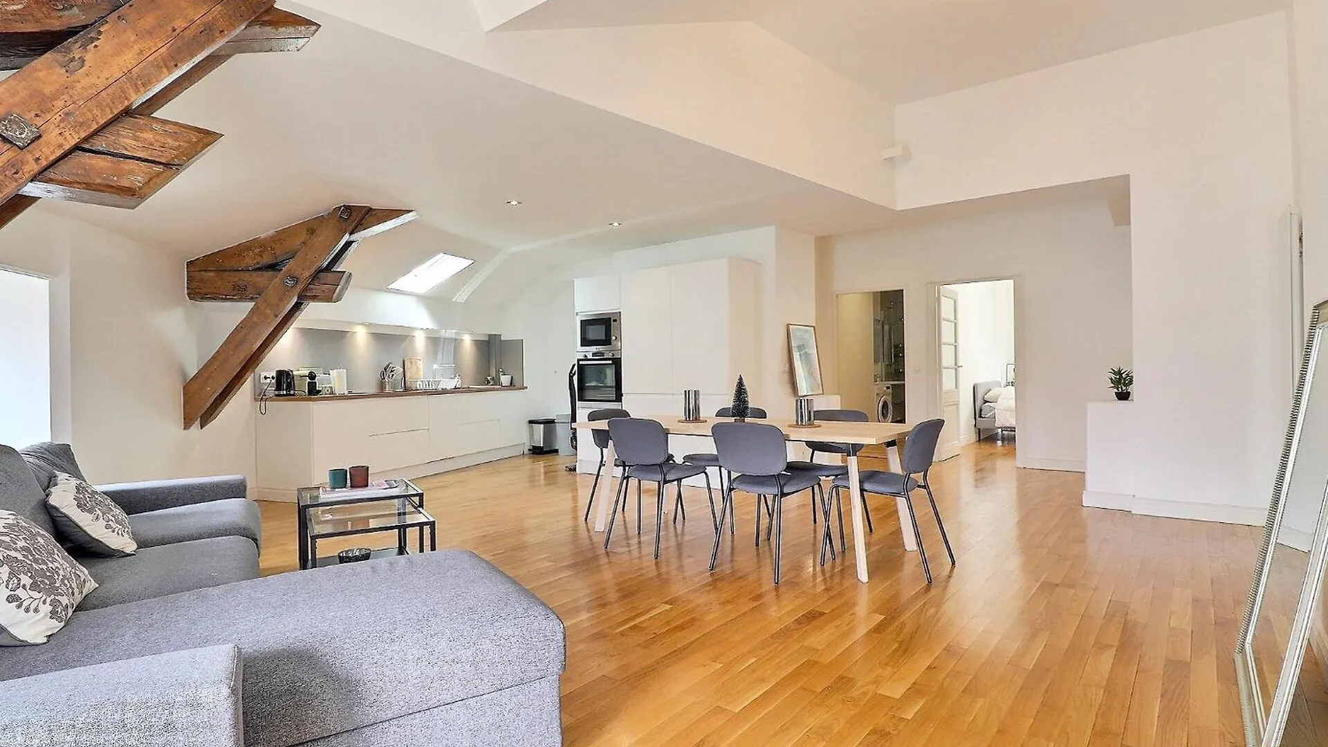 Appartement D'Exception Plein Centre Lyon Apartment